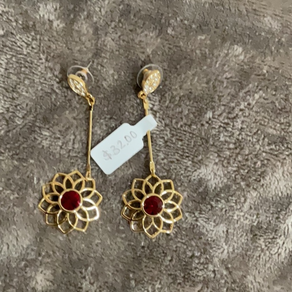 Earring casual
